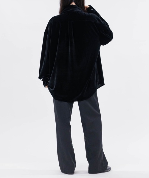 JOHN'S CLOSET（ジョンズクローゼット）の「【a】JOHN’S CLOSET別注 〔NAIVE MAGIC〕タイ付き ルーズサイズ ベロアシャツ（シャツ/ブラウス・メンズ・ブラック/パープル/ネイビー・MEDIUM/LARGE）」の8枚目の写真