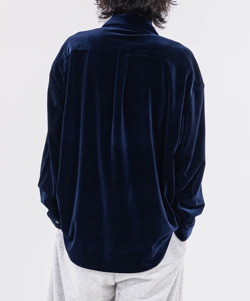 JOHN'S CLOSET（ジョンズクローゼット）の「【a】JOHN’S CLOSET別注 〔NAIVE MAGIC〕タイ付き ルーズサイズ ベロアシャツ（シャツ/ブラウス・メンズ・ブラック/パープル/ネイビー・MEDIUM/LARGE）」の10枚目の写真