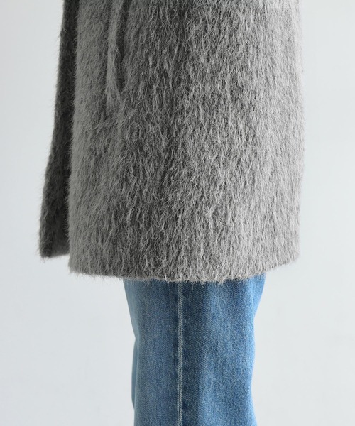 andme(アンドミー)の「シャギー起毛ビックカラージャケットコート(ミドル丈)(チェスターコート・レディース・キャメル/チャコールグレー/グレイッシュベージュ・M)」の8枚目の写真