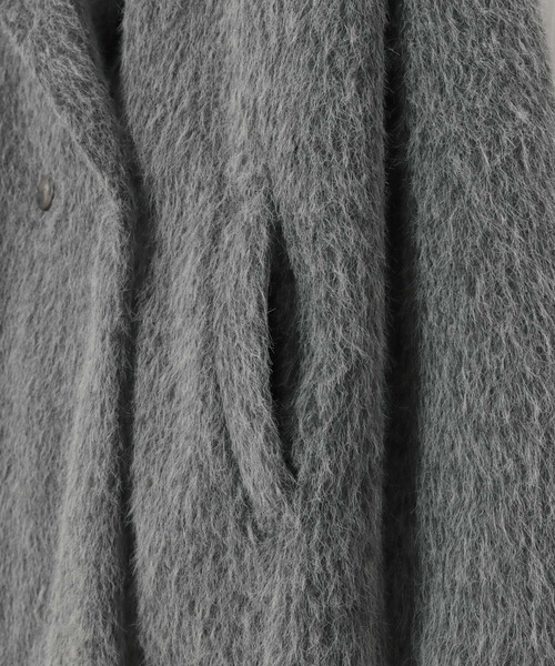 andme(アンドミー)の「シャギー起毛ビックカラージャケットコート(ミドル丈)(チェスターコート・レディース・キャメル/チャコールグレー/グレイッシュベージュ・M)」の16枚目の写真