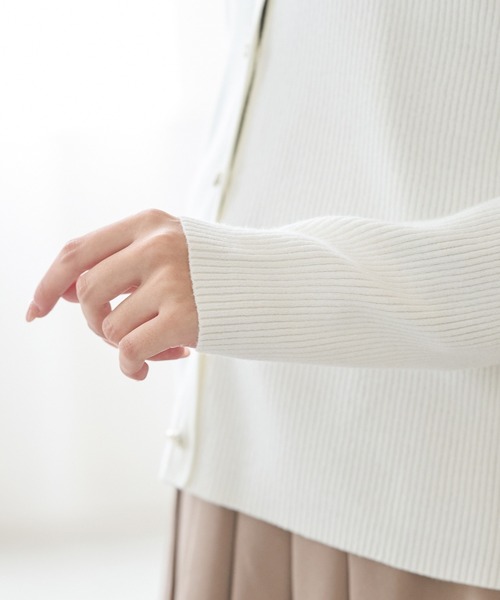 Honeys（ハニーズ）の「ラメ入キーネックカーデ（カーディガン/ボレロ・レディース・ブラック/アイボリー/レッド/ブルー/グレー・S/M/LL/L）」の16枚目の写真