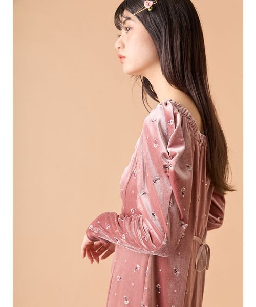 エンブロイダリーベロアワンピース（ワンピース）｜LILY BROWN（リリー