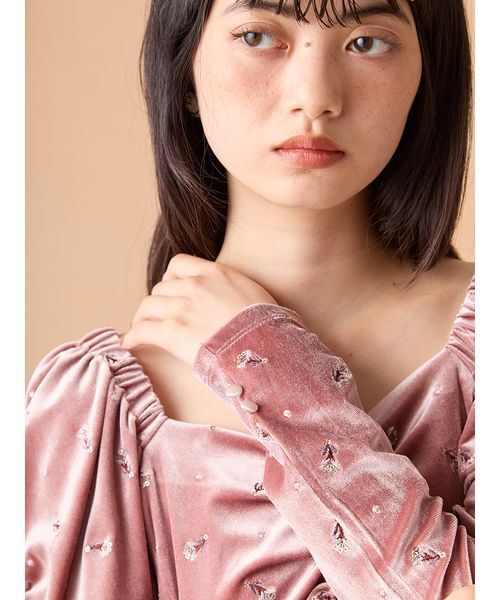 エンブロイダリーベロアワンピース（ワンピース）｜LILY BROWN（リリー