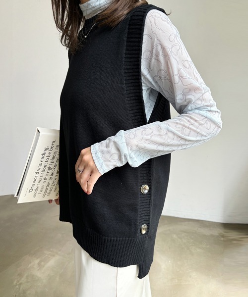 ReRe(リリ)の「サイドボタンレイヤードニットベスト(ベスト・レディース・ブラック/ブルー/グレー/ベージュ・SMALL/MEDIUM/LARGE/X-LARGE)」の14枚目の写真