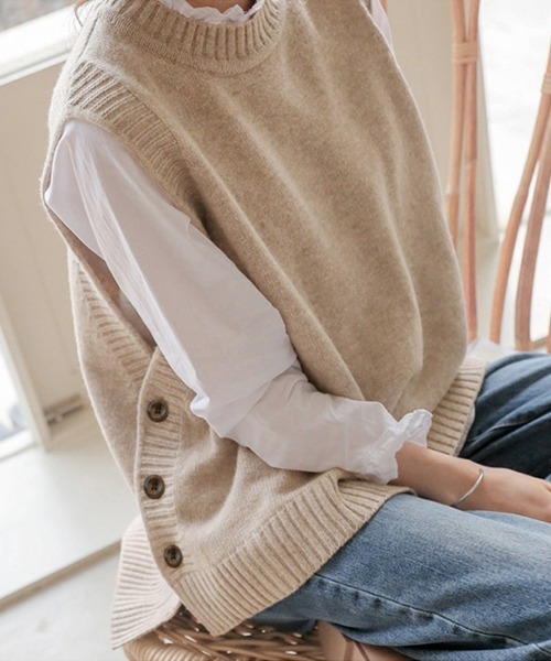 ReRe(リリ)の「サイドボタンレイヤードニットベスト(ベスト・レディース・ブラック/ブルー/グレー/ベージュ・SMALL/MEDIUM/LARGE/X-LARGE)」の18枚目の写真