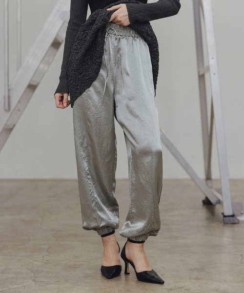 WILLFULLY（ウィルフリー）の「satin waist ribbon elastic shirring PT（その他パンツ・レディース・ミント/カーキブラウン/ブラック・FREE）」の3枚目の写真