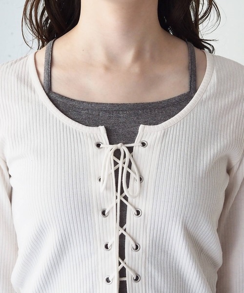 tiptop(ティップトップ)の「レースアップレイヤード長袖プルオーバー(Tシャツ/カットソー・レディース・エンジ/アイボリー/ブラック/ピンク/チャコールグレー・FREE)」の10枚目の写真