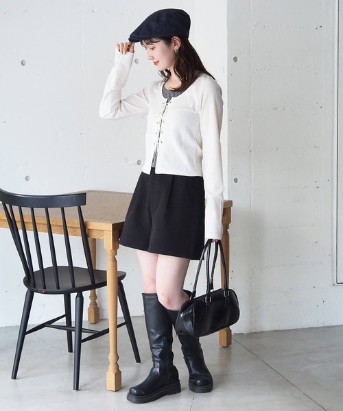 tiptop(ティップトップ)の「レースアップレイヤード長袖プルオーバー(Tシャツ/カットソー・レディース・エンジ/アイボリー/ブラック/ピンク/チャコールグレー・FREE)」の6枚目の写真