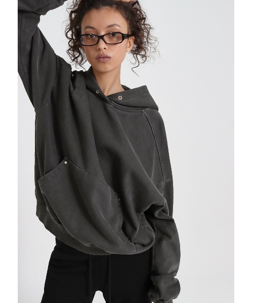 BLACKUP（ブラックアップ）の「[B-BASIC] ピグメントヘビースウェットオーバーフィットフーディ（パーカー・レディース・ブラウン/チャコール/ワイン・FREE）」の2枚目の写真