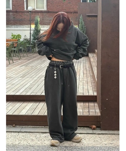 BLACKUP（ブラックアップ）の「[B-BASIC] ピグメントヘビースウェットオーバーフィットフーディ（パーカー・レディース・ブラウン/チャコール/ワイン・FREE）」の4枚目の写真