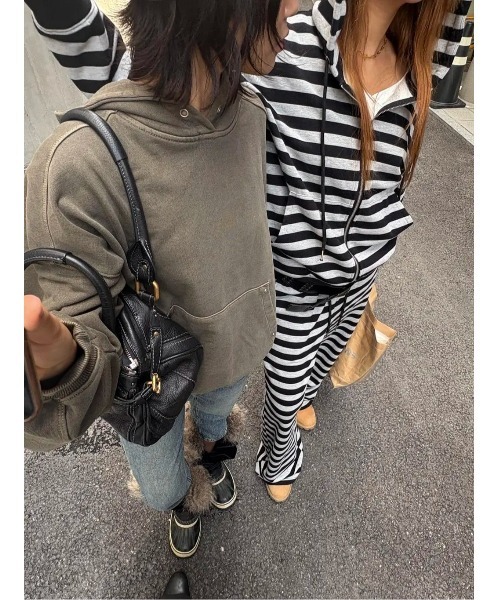 BLACKUP（ブラックアップ）の「[B-BASIC] ピグメントヘビースウェットオーバーフィットフーディ（パーカー・レディース・ブラウン/チャコール/ワイン・FREE）」の9枚目の写真