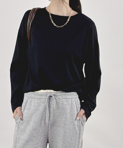 CLOTHY(クロシィ)の「【ゆったり長めのオーバーシルエット】裾カーブビッグロンT(Tシャツ/カットソー・レディース・グリーン/ブラック/モカ/アイボリー/グレイッシュベージュ/ベージュ/チャコールグレー/ブラウン/ローズ/杢グレー/ブルー/オフホワイト・MEDIUM)」の20枚目の写真