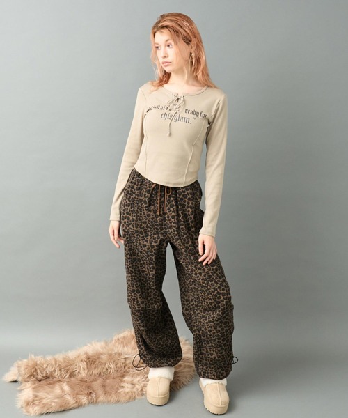 ANAP(アナップ)の「プリント レースアップ コルセット リブトップス カットソー(Tシャツ/カットソー・レディース・アイボリー/ダークグレー/ベージュ・F)」の19枚目の写真