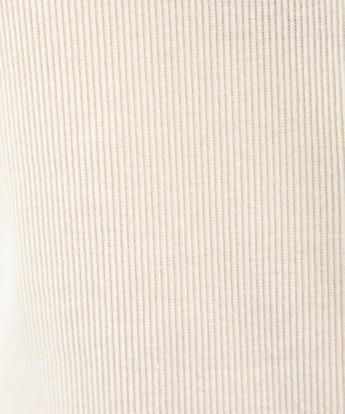 MILLION CARATS（ミリオンカラッツ）の「【配色パイピング×レイヤード風デザイン】細見え効果と抜け感が同時に叶う！伸縮リブ素材で着心地抜群、大人カジュアルに使える万能プルオーバー（Tシャツ/カットソー・レディース・ブラウン/オフホワイト/チャコールグレー/ブラック・FREE）」の12枚目の写真