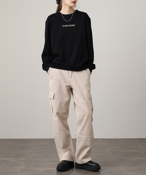 GUESS JEANS（ゲスジーンズ）の「GUESS JEANS GJ LS CN REG EMBRO TEE ゲス刺繍ロゴ 長袖Tシャツ（Tシャツ/カットソー・メンズ・ホワイト/ブラック・XL/S/L）」の3枚目の写真