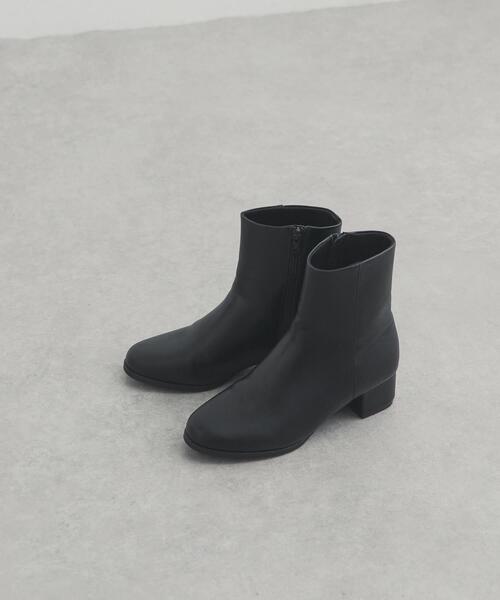 URBAN RESEARCH DOORS（アーバンリサーチドアーズ）の「チャンキーヒールブーツ（ブーツ・レディース・アイボリー/ブラック・36/38/37）」の2枚目の写真