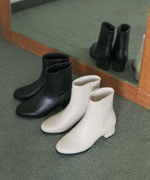 URBAN RESEARCH DOORS（アーバンリサーチドアーズ）の「チャンキーヒールブーツ（ブーツ・レディース・アイボリー/ブラック・36/38/37）」の9枚目の写真
