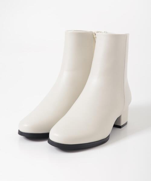 URBAN RESEARCH DOORS（アーバンリサーチドアーズ）の「チャンキーヒールブーツ（ブーツ・レディース・アイボリー/ブラック・36/38/37）」の11枚目の写真