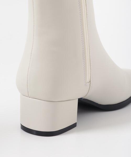 URBAN RESEARCH DOORS（アーバンリサーチドアーズ）の「チャンキーヒールブーツ（ブーツ・レディース・アイボリー/ブラック・36/38/37）」の12枚目の写真