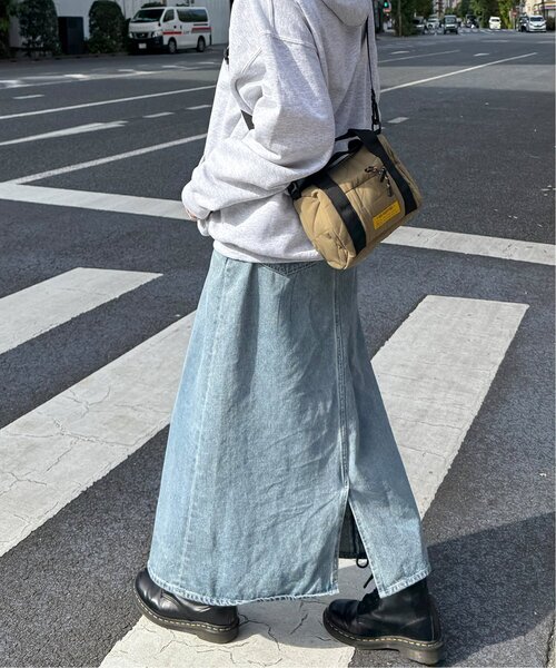 LBC（エルビーシー）の「KiU キウ スクエアパデッドミニボストンバッグ（ボストンバッグ・レディース・ブラック/カーキ/アイボリー・FREE）」の16枚目の写真