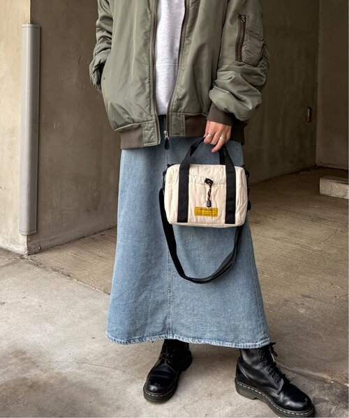 LBC（エルビーシー）の「KiU キウ スクエアパデッドミニボストンバッグ（ボストンバッグ・レディース・ブラック/カーキ/アイボリー・FREE）」の20枚目の写真