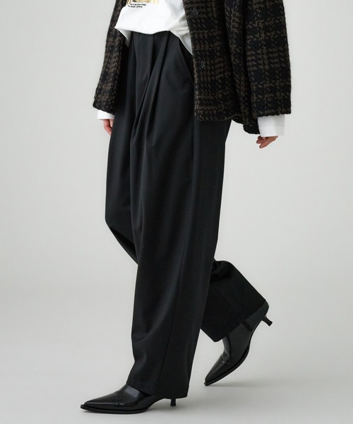 BABYLONE（バビロン）の「TWタックツイルパンツ（その他パンツ・レディース・グレー/ブラック/ベージュ・36inch/38inch）」の2枚目の写真