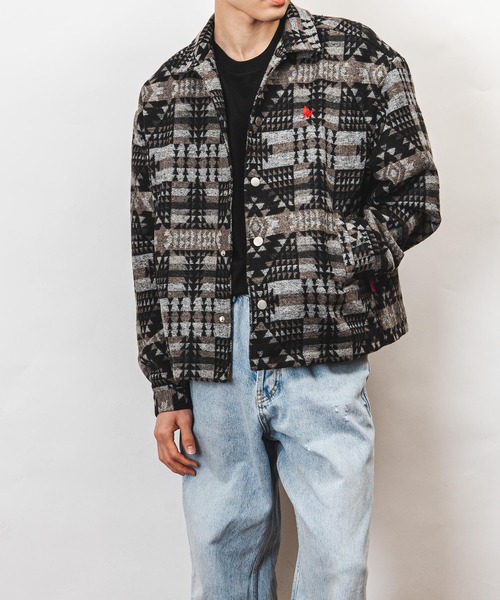 garsonwave(ギャルソンウェーブ)の「Healthknit Product ヘルスニットプロダクト コヨーテ 刺繍 オルテガ柄 ジャケット(GW)(その他アウター・メンズ・ブラック/ブラウン・M/L/XL)」の3枚目の写真