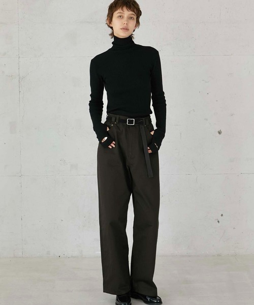 LA PEAU DE GEM(ラポドゥジェム)の「【LA PEAU DE GEM】handhole turtle knit/ハンドホールタートルニット(ニット/セーター・レディース・ベージュ/ブラウン/ブラック/グレー・FREE)」の11枚目の写真