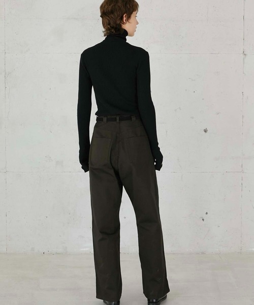 LA PEAU DE GEM(ラポドゥジェム)の「【LA PEAU DE GEM】handhole turtle knit/ハンドホールタートルニット(ニット/セーター・レディース・ベージュ/ブラウン/ブラック/グレー・FREE)」の12枚目の写真