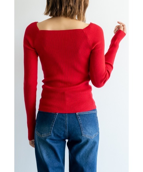 M.deux（エムドゥ）の「スクエアオフショルニット（ニット/セーター・レディース・レッド・MEDIUM）」の7枚目の写真