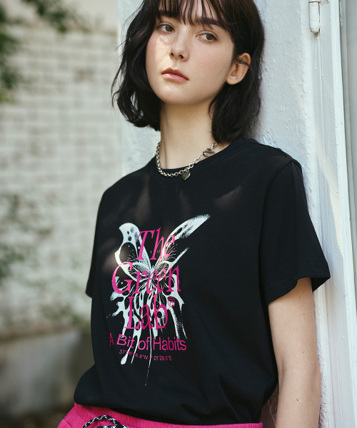 THE GREEN LAB（ザグリーンラボ）の「バタフライグラフィック半袖Tシャツ[ブラック]（Tシャツ/カットソー・レディース・その他・FREE）」の3枚目の写真