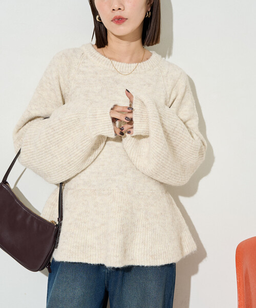 FREAK'S STORE(フリークスストア)の「限定展開 ふっくら ペプラム ニット プルオーバー(ニット/セーター・レディース・ブラウン/ブラック/杢グレー/ナチュラル・フリ-)」の4枚目の写真