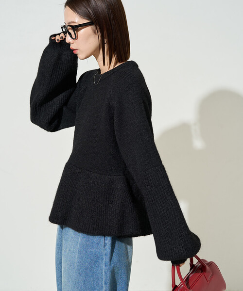 FREAK'S STORE(フリークスストア)の「限定展開 ふっくら ペプラム ニット プルオーバー(ニット/セーター・レディース・ブラウン/ブラック/杢グレー/ナチュラル・フリ-)」の2枚目の写真