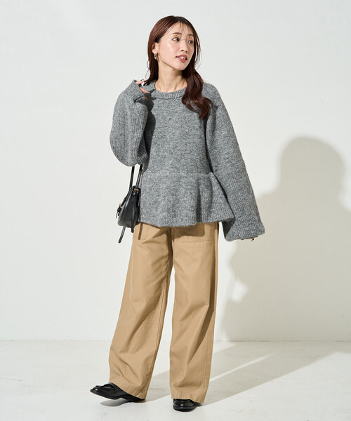 FREAK'S STORE(フリークスストア)の「限定展開 ふっくら ペプラム ニット プルオーバー(ニット/セーター・レディース・ブラウン/ブラック/杢グレー/ナチュラル・フリ-)」の11枚目の写真