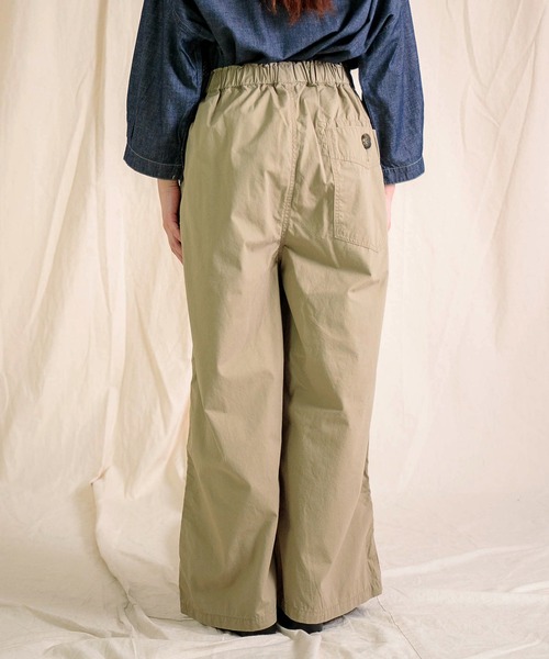 Brocante（ブロカント）の「[Brocante / ブロカント] 高密度ウェザー デフォルメエペパンツ（その他パンツ・レディース・ベージュ/ブラック・2）」の19枚目の写真