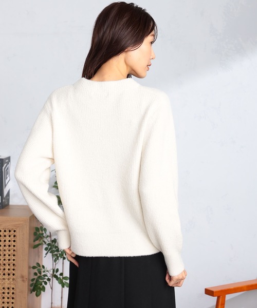 GALLORIA（ギャローリア）の「ショートフェザー切替ニット（ニット/セーター・レディース・オフホワイト/ライトグレー/レッド・S/M/LL/L）」の9枚目の写真