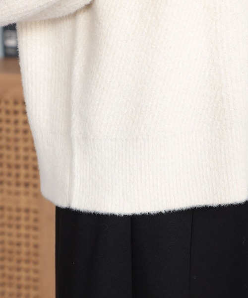 GALLORIA（ギャローリア）の「ショートフェザー切替ニット（ニット/セーター・レディース・オフホワイト/ライトグレー/レッド・S/M/LL/L）」の11枚目の写真