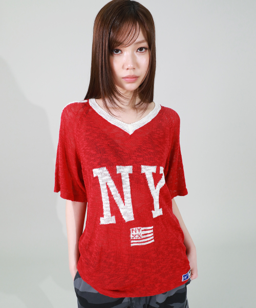 NYXX(エヌワイエックスエックス)の「NY FLAG V-NECK KNIT RED(Tシャツ/カットソー・レディース・その他・F)」の1枚目の写真