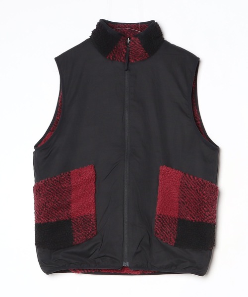 The DUFFER of ST.GEORGE(ザダファーオブセントジョージ)の「CLASSIC TARTAN CHECK BOA FLEECE REVERSIBLE VEST:クラシックタータンチェック ボアフリース リバーシブルベスト(ベスト・メンズ・ダークグリーン/レッド・LARGE/MEDIUM)」の4枚目の写真