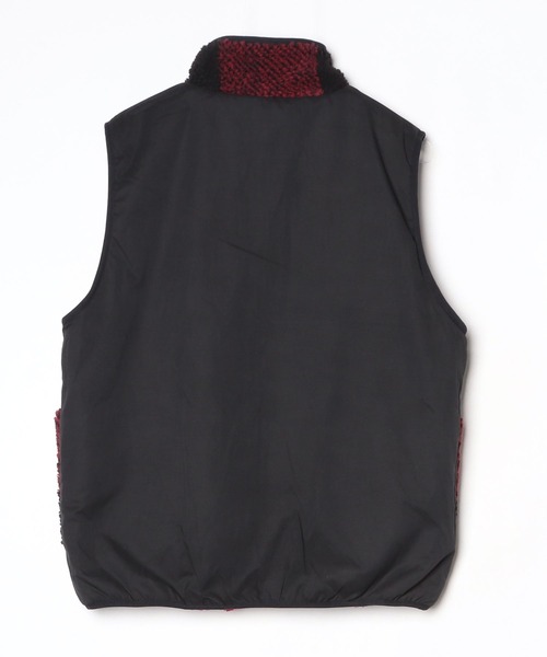 The DUFFER of ST.GEORGE(ザダファーオブセントジョージ)の「CLASSIC TARTAN CHECK BOA FLEECE REVERSIBLE VEST:クラシックタータンチェック ボアフリース リバーシブルベスト(ベスト・メンズ・ダークグリーン/レッド・LARGE/MEDIUM)」の5枚目の写真