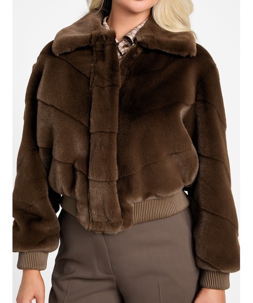 Guess（ゲス）の「MAYA Faux Fur Jacket アウター ジャケット （ブルゾン・レディース・ブラウン・MEDIUM）」の9枚目の写真