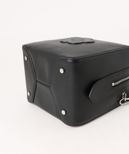 MARY QUANT（マリークワント）の「スムースデイジー 2WAYショルダー（ショルダーバッグ・レディース・ブラック/ベージュ・FREE）」の22枚目の写真