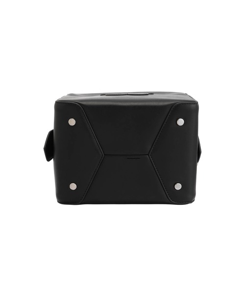 MARY QUANT（マリークワント）の「スムースデイジー 2WAYショルダー（ショルダーバッグ・レディース・ブラック/ベージュ・FREE）」の7枚目の写真