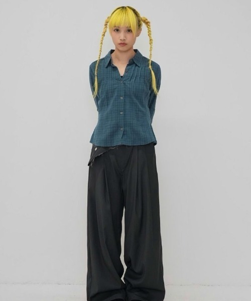 Enewd nina(エニュードニーナ)の「sleeve detail check shirt(シャツ/ブラウス・レディース・ブルー/グレー/レッド/ブラウン・FREE)」の19枚目の写真