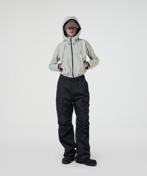 KZM(ケージエム)の「切り替えライン X10 3L ジャケット(ナイロンジャケット・レディース・その他・LARGE/MEDIUM/SMALL)」の1枚目の写真