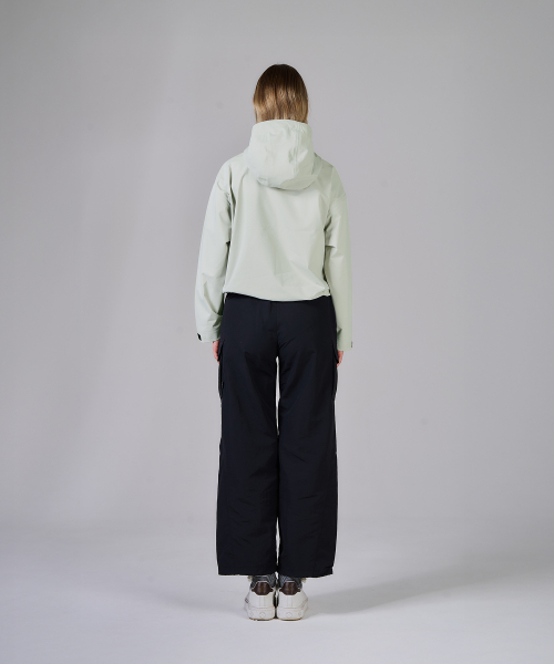 KZM(ケージエム)の「切り替えライン X10 3L ジャケット(ナイロンジャケット・レディース・その他・LARGE/MEDIUM/SMALL)」の2枚目の写真
