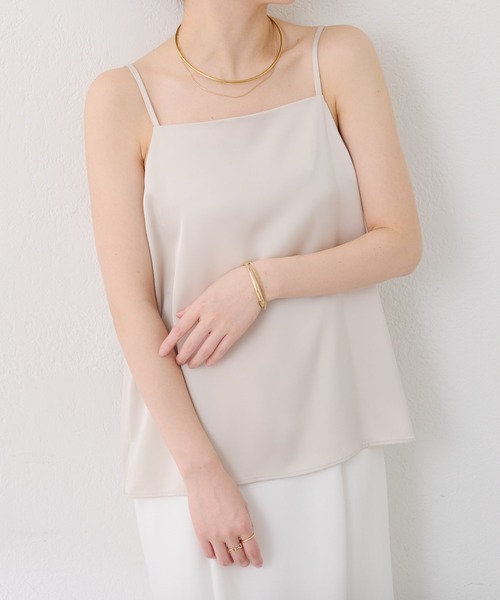 COLLAGE GALLARDAGALANTE（コラージュガリャルダガランテ）の「2WAY サテンキャミ（キャミソール・レディース・アイボリー/ネイビー・FREE）」の3枚目の写真