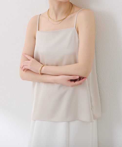 COLLAGE GALLARDAGALANTE（コラージュガリャルダガランテ）の「2WAY サテンキャミ（キャミソール・レディース・アイボリー/ネイビー・FREE）」の4枚目の写真
