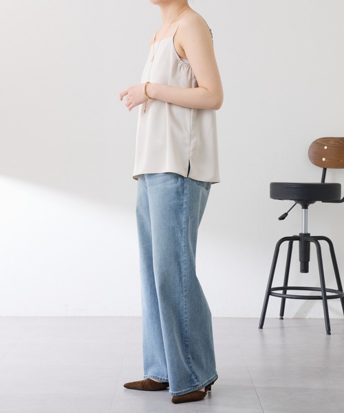 COLLAGE GALLARDAGALANTE（コラージュガリャルダガランテ）の「2WAY サテンキャミ（キャミソール・レディース・アイボリー/ネイビー・FREE）」の18枚目の写真