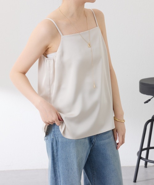 COLLAGE GALLARDAGALANTE（コラージュガリャルダガランテ）の「2WAY サテンキャミ（キャミソール・レディース・アイボリー/ネイビー・FREE）」の17枚目の写真